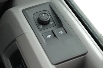https://dvg-vehicle-assets.s3.amazonaws.com/2EH6BF/bpu9dqaal8favoekdumgwkwzv.jpg