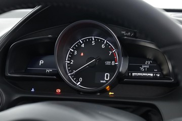 https://dvg-vehicle-assets.s3.amazonaws.com/2FI2GC/1f7o84siqpciqmk8o0c1r7m32.jpg