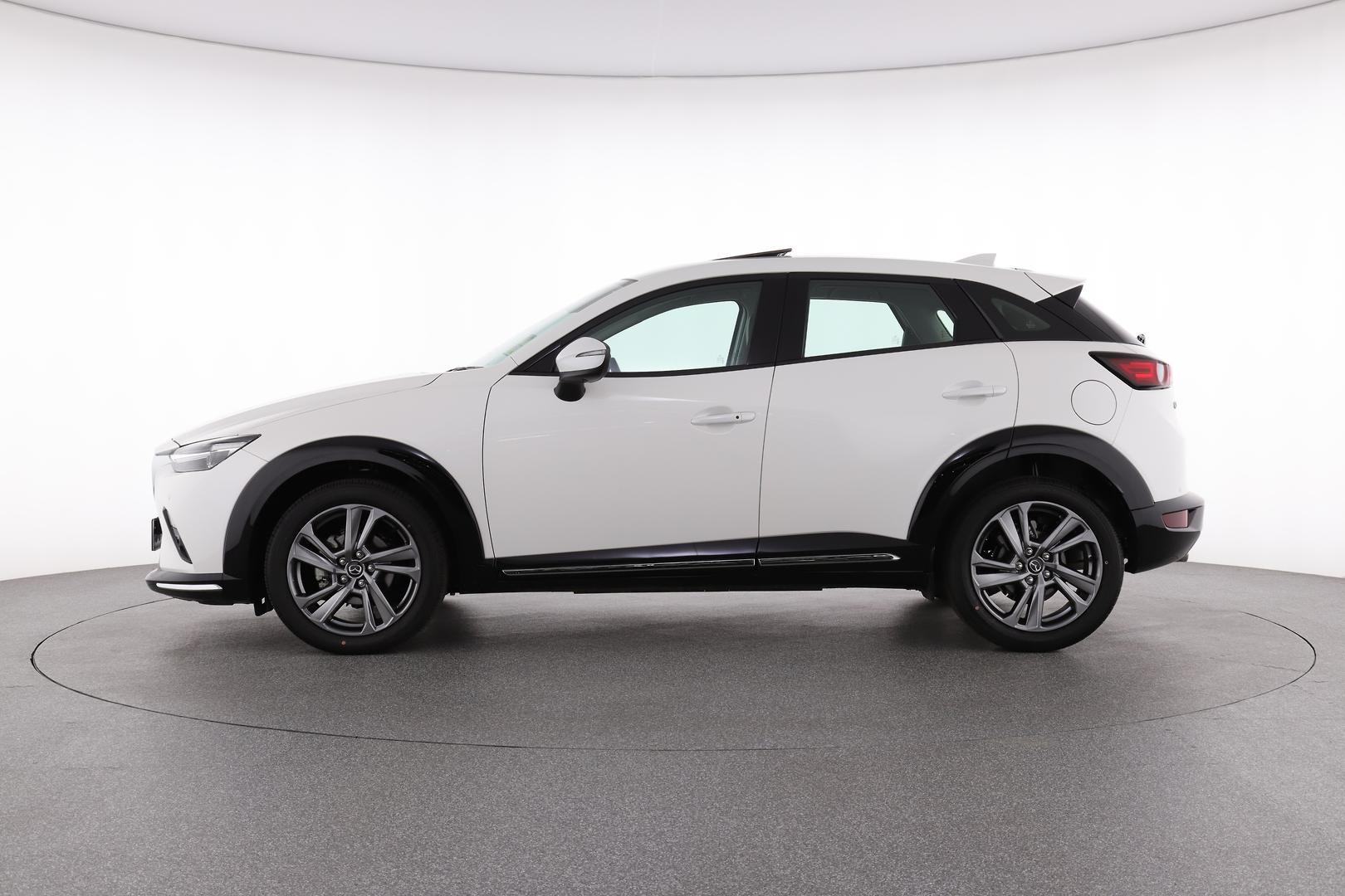 Mazda Cx-3 image 3