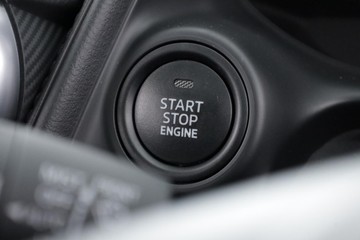 https://dvg-vehicle-assets.s3.amazonaws.com/2FI2GC/vf2yvolabz13drq2eql1rv2e.jpg