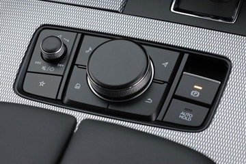 https://dvg-vehicle-assets.s3.amazonaws.com/2FI2GH/cbkmeyhir396e5cg2kffa6fu7.jpg