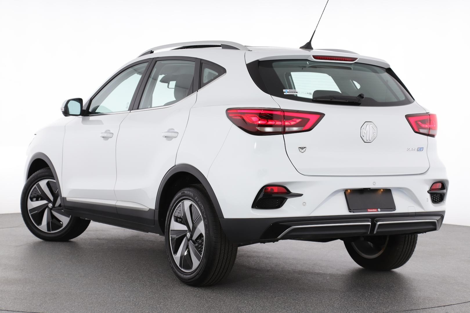 MG Zs Ev image 2