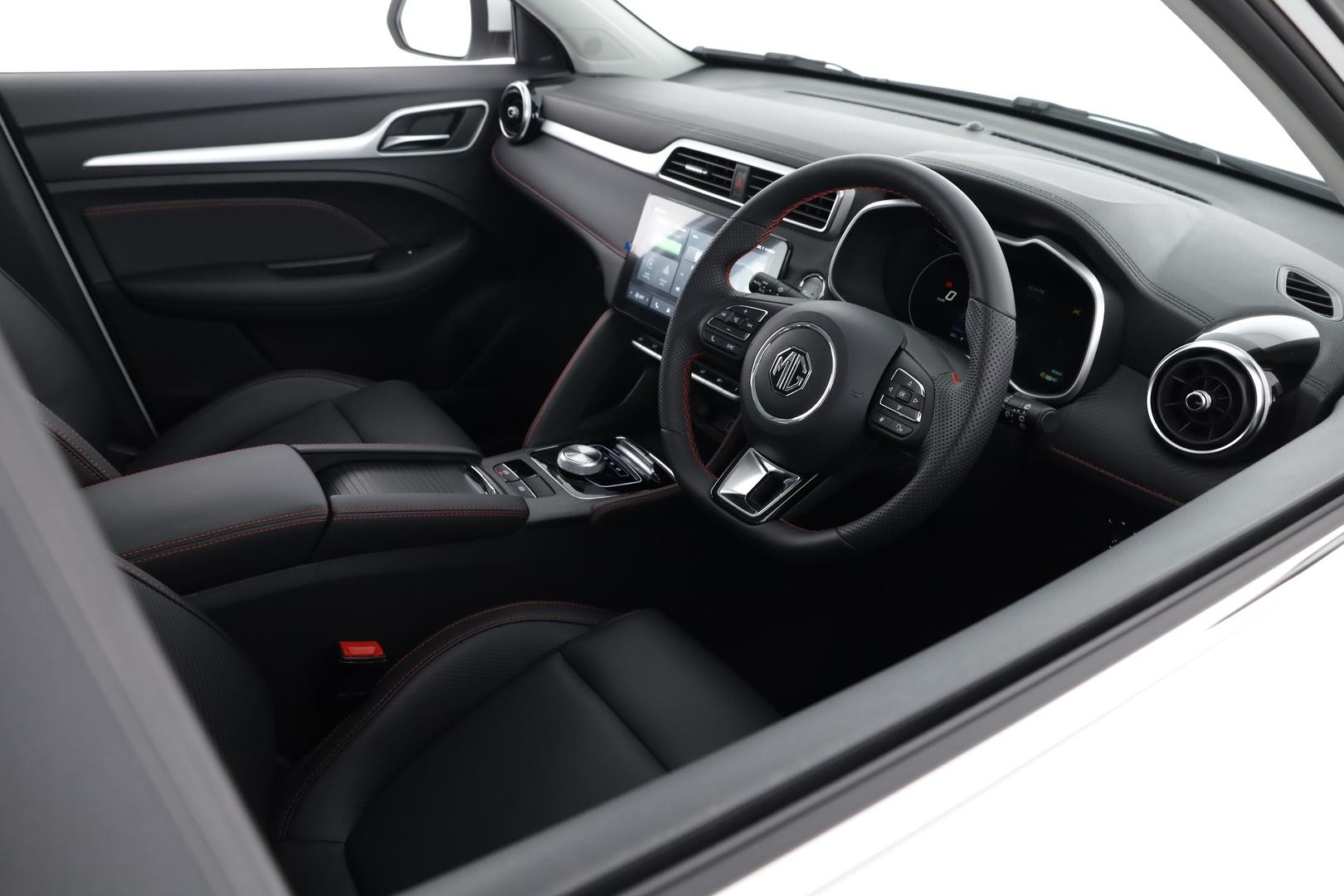 MG Zs Ev image 4