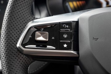 https://dvg-vehicle-assets.s3.amazonaws.com/333826/ske1h8s5y1s9bnk4bkbmw0o2e.jpg