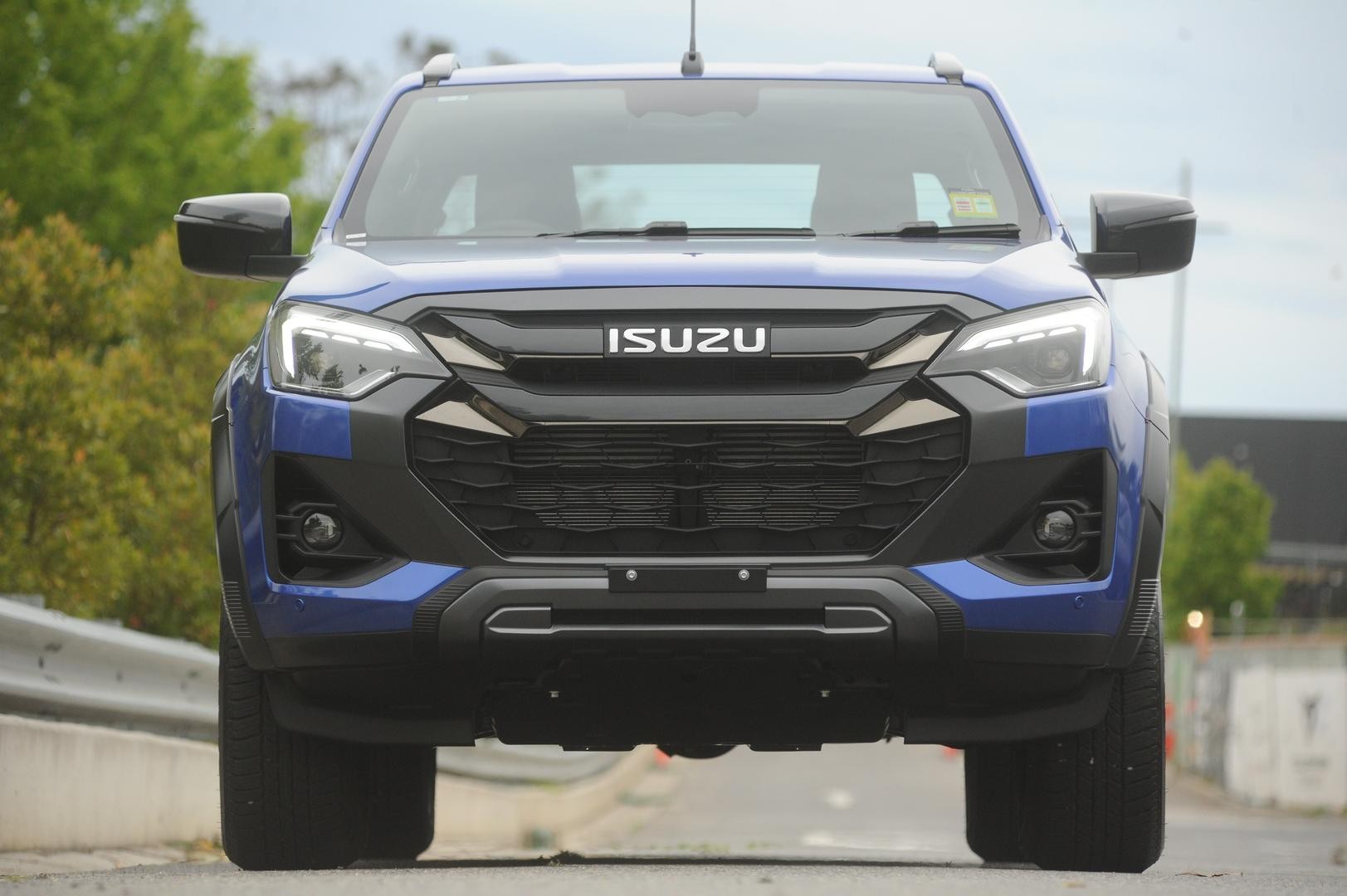 Isuzu D-max image 3