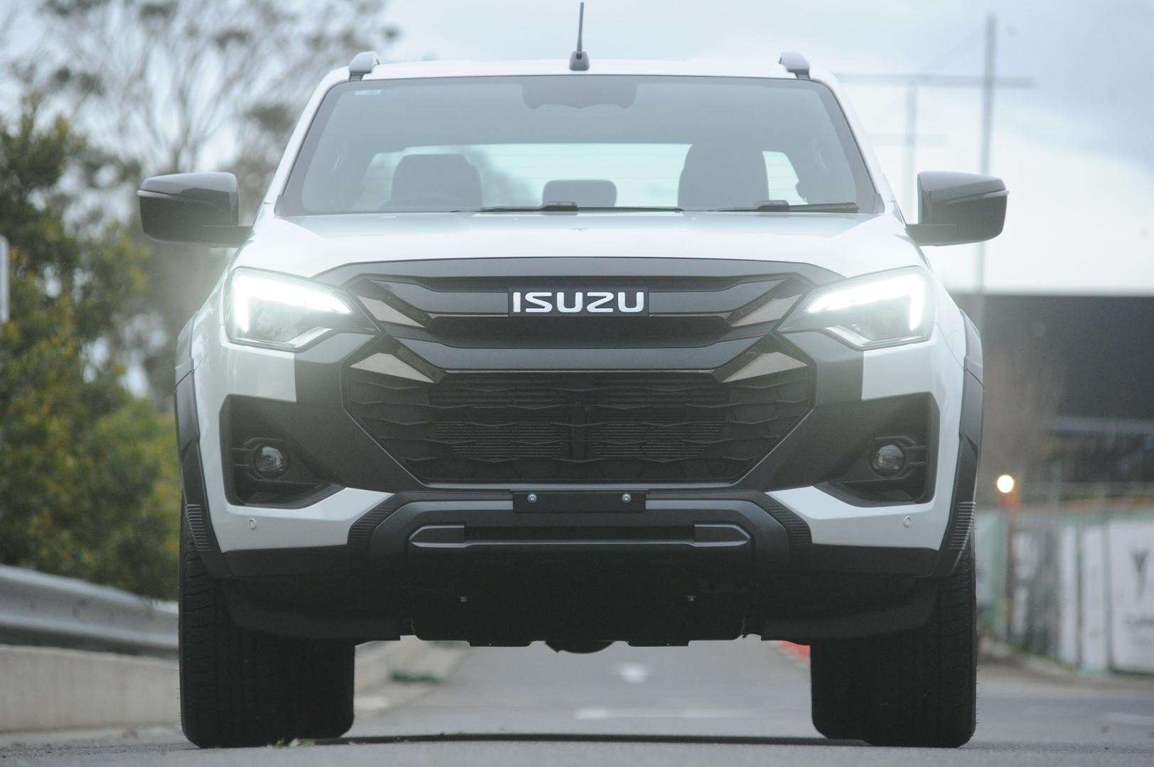 Isuzu D-max image 2