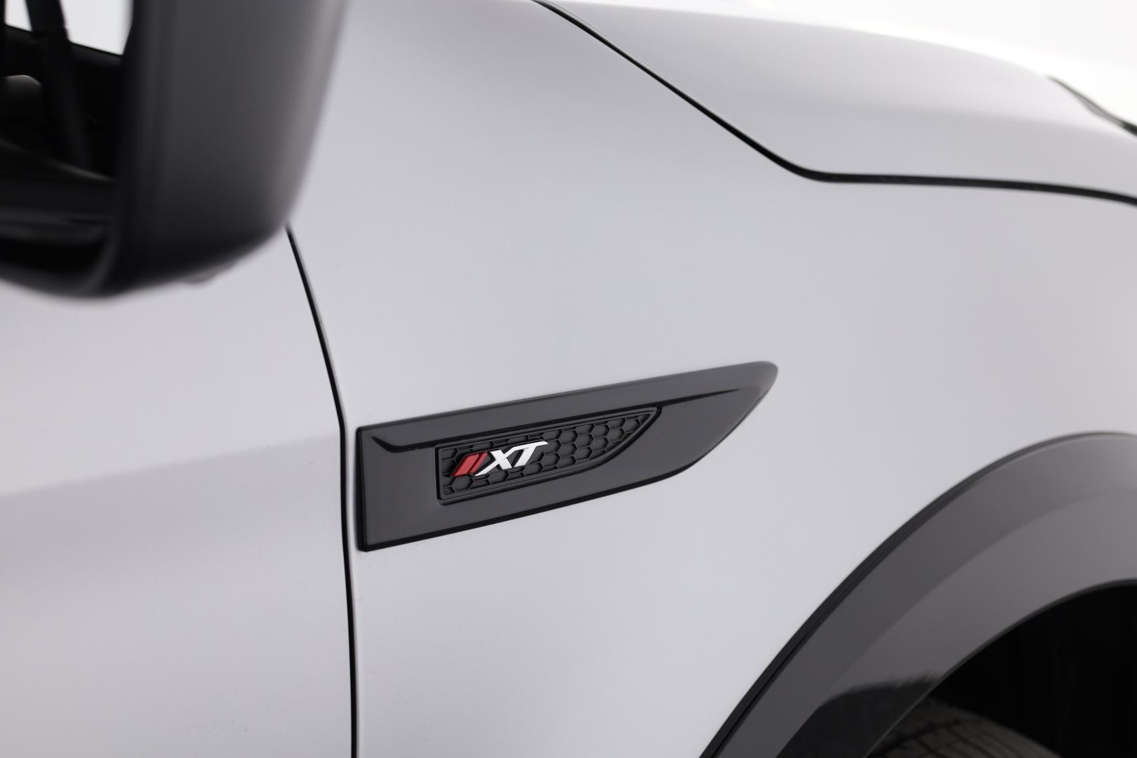 Isuzu Mu-x image 4