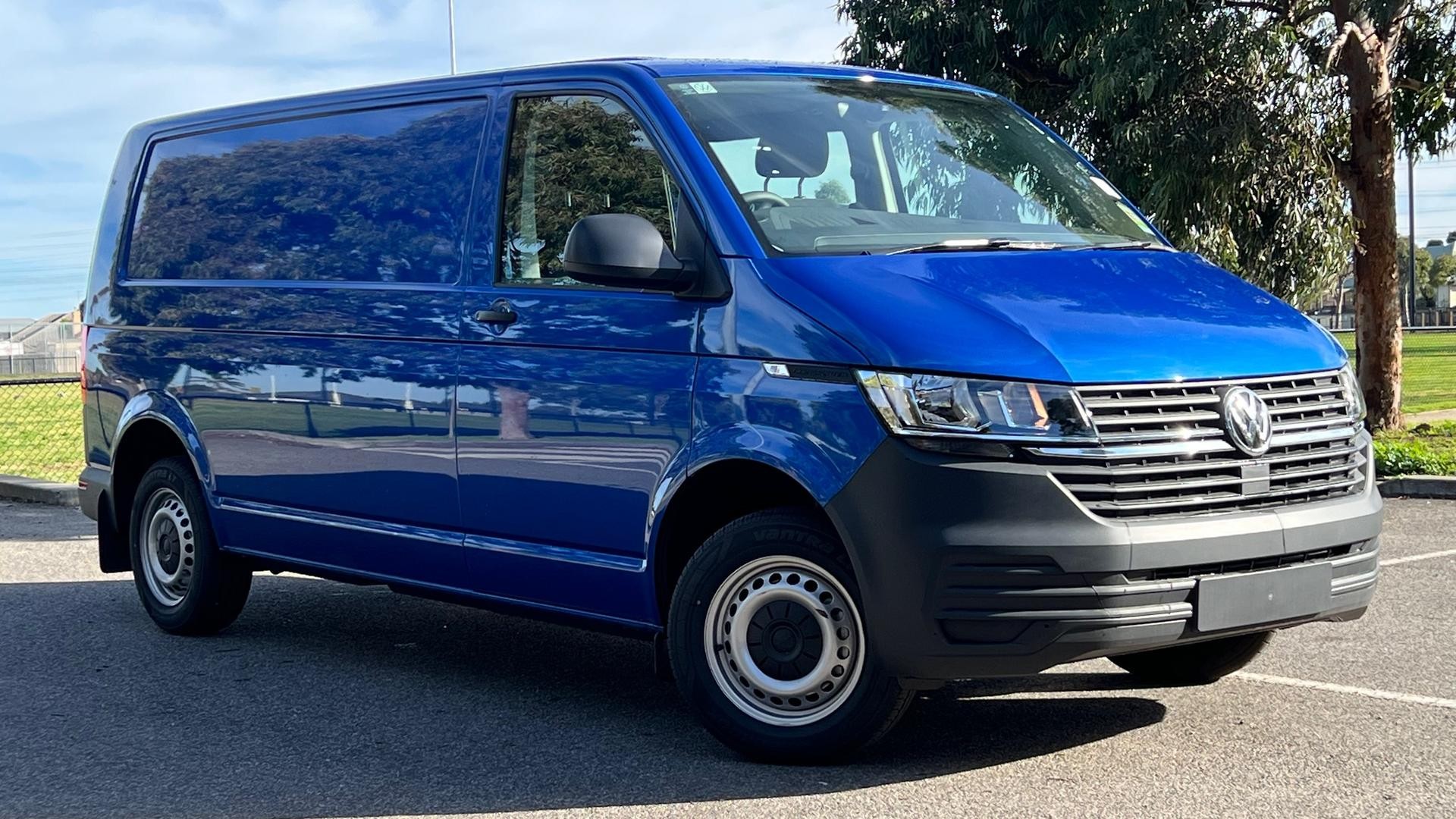 Volkswagen Transporter image 1