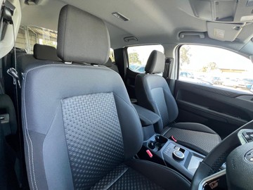 https://dvg-vehicle-assets.s3.amazonaws.com/428598/8d56yponzk1vout9e8tlcqasn.jpg