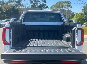 https://dvg-vehicle-assets.s3.amazonaws.com/429172/2r5p5h7cymii0aj0r23d3qxk6.jpg