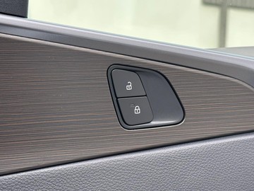 https://dvg-vehicle-assets.s3.amazonaws.com/430547/bq9nqbudste6ynoj35pa2ippe.jpg