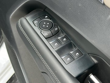 https://dvg-vehicle-assets.s3.amazonaws.com/430547/c5msieocb6qjecit6t2qnpxol.jpg