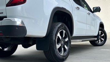https://dvg-vehicle-assets.s3.amazonaws.com/430547/e0pfzjaeoo1x3t8xayfl5nxmd.jpg