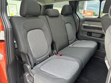 https://dvg-vehicle-assets.s3.amazonaws.com/432765/2twot5lerxhjb5nsgeaoocfwz.jpg