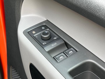https://dvg-vehicle-assets.s3.amazonaws.com/432765/8zdr407y1x4gbdk7ao1dv79co.jpg
