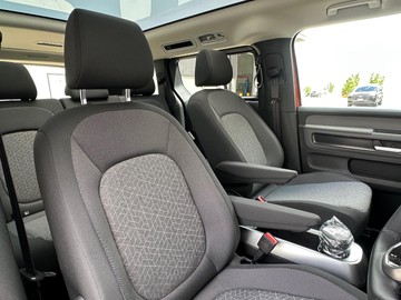 https://dvg-vehicle-assets.s3.amazonaws.com/432765/d91lxea0luf3o1ao1l83omnnb.jpg