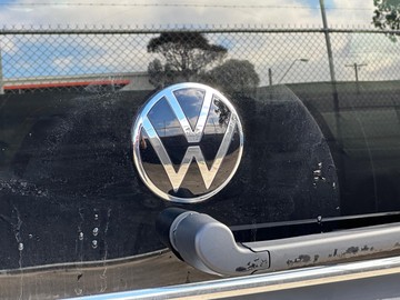 https://dvg-vehicle-assets.s3.amazonaws.com/433707/4s03j1rkqovhpe1ezcayxad2g.jpg