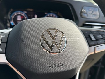 https://dvg-vehicle-assets.s3.amazonaws.com/433707/cp8hd8296kpcgfqd6w5xj6f1f.jpg