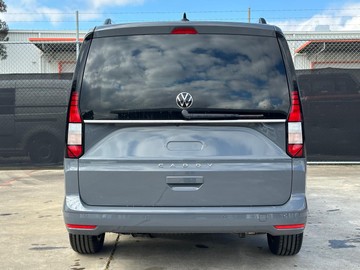 https://dvg-vehicle-assets.s3.amazonaws.com/433707/dai75g08sh9putfb3jg98e7jr.jpg