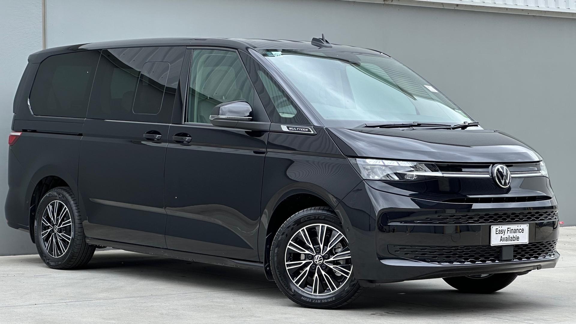 Volkswagen Multivan image 3