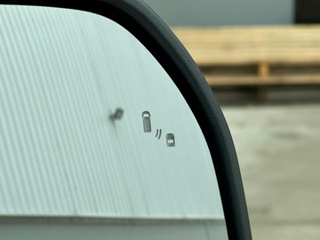 https://dvg-vehicle-assets.s3.amazonaws.com/436298/c9gueci5w6sjj5laj9udon2u0.jpg