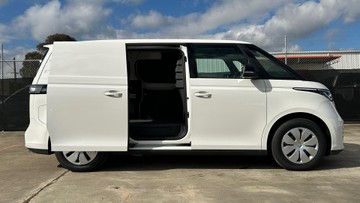 https://dvg-vehicle-assets.s3.amazonaws.com/437328/2szw9rekg0niprpkp3ux1kh8o.jpg