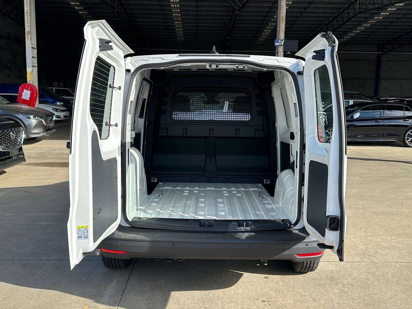 Volkswagen Caddy image 4