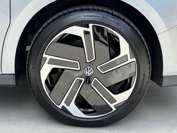 https://dvg-vehicle-assets.s3.amazonaws.com/437655/1es9zlai8lx2vo8wqri68lpb.jpg