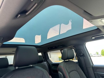 https://dvg-vehicle-assets.s3.amazonaws.com/437655/1soltrls1up3fiwucq4sinbd7.jpg