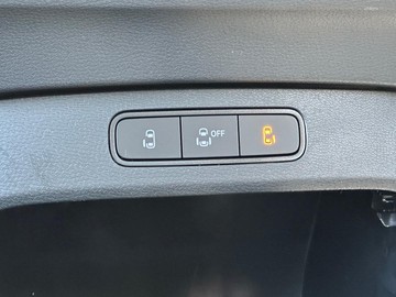 https://dvg-vehicle-assets.s3.amazonaws.com/437655/3q4ny6n7cj6xdbk92c03e523i.jpg