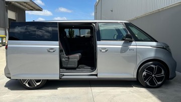 https://dvg-vehicle-assets.s3.amazonaws.com/437655/707kivoe1yp5kjqgivy4a6pii.jpg