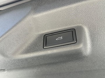 https://dvg-vehicle-assets.s3.amazonaws.com/437655/bdfffjyf28082sxiy7828y2y0.jpg