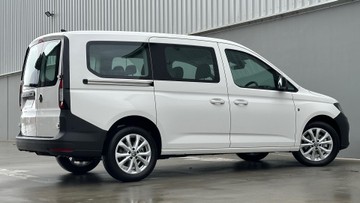 https://dvg-vehicle-assets.s3.amazonaws.com/437936/9j5d09u81z1uq4nezcm28uc16.jpg