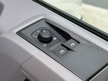 https://dvg-vehicle-assets.s3.amazonaws.com/437967/2e8mvyt5mrcl7h8fyhxy64glp.jpg