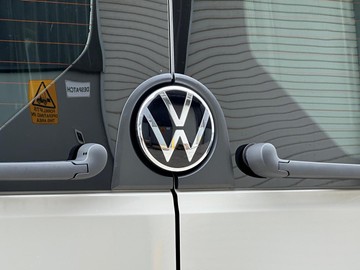 https://dvg-vehicle-assets.s3.amazonaws.com/437967/bszmuuwf48yvirm4ps41omosk.jpg