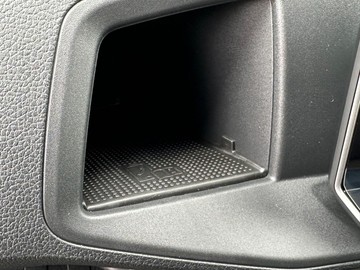 https://dvg-vehicle-assets.s3.amazonaws.com/437967/e35wo6jev7q8tikg4wfm2mb10.jpg
