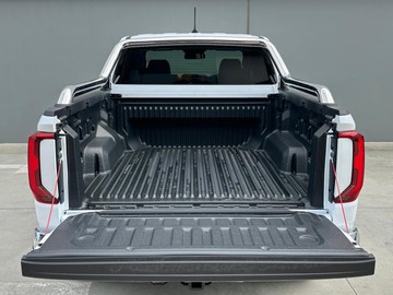 https://dvg-vehicle-assets.s3.amazonaws.com/439857/8vmbf060kkpe4b0p44uj205ly.jpg