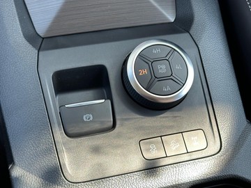 https://dvg-vehicle-assets.s3.amazonaws.com/439857/bj3ajufl1kj5ilzflcv74tycb.jpg