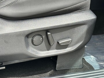 https://dvg-vehicle-assets.s3.amazonaws.com/439861/ela1o93flv0b9m5tombe5kxgt.jpg