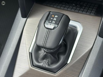 https://dvg-vehicle-assets.s3.amazonaws.com/439870/8ejnyveemmirf7lmxk307v7y.jpg