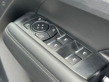 https://dvg-vehicle-assets.s3.amazonaws.com/439870/ablprf34zl0vvc0sb2bxyzhda.jpg