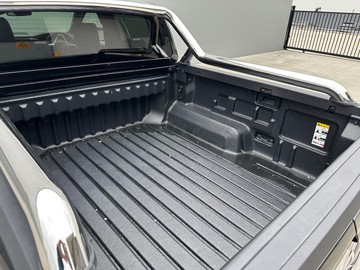 https://dvg-vehicle-assets.s3.amazonaws.com/439872/2xebe88n86pn14j4hjzmz1q6q.jpg