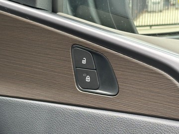 https://dvg-vehicle-assets.s3.amazonaws.com/439872/b552fyg8vuomjg0g1xex1zjgh.jpg