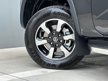 https://dvg-vehicle-assets.s3.amazonaws.com/439872/bvlj285bty2z3b9cdsw7b7ith.jpg