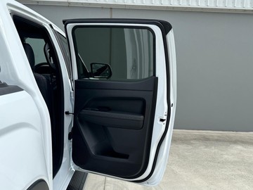 https://dvg-vehicle-assets.s3.amazonaws.com/439873/3o1teh6aunlxv61t1vahj5law.jpg