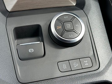 https://dvg-vehicle-assets.s3.amazonaws.com/439873/4w6a73njegu1jwji8rk208xal.jpg