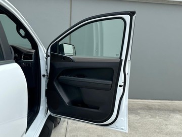 https://dvg-vehicle-assets.s3.amazonaws.com/439873/rargnnzl7ory3w56pgqicivw.jpg