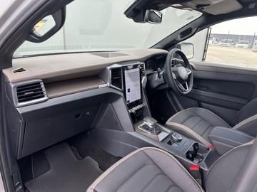 https://dvg-vehicle-assets.s3.amazonaws.com/439874/26l181m07gkhzpwe2o9k4502s.jpg