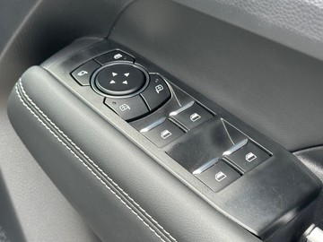https://dvg-vehicle-assets.s3.amazonaws.com/439874/73sm5vx6x9420osd7z3q984em.jpg