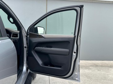 https://dvg-vehicle-assets.s3.amazonaws.com/439874/cg8z7quwgvshttharkpcfekp2.jpg